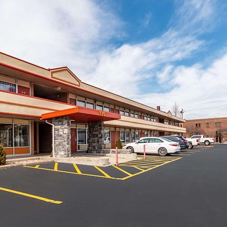 Econo Lodge Zanesville Exterior photo